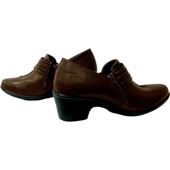 Easy Street Comfort Flex Sole Shoes  - Picture 9 of 14